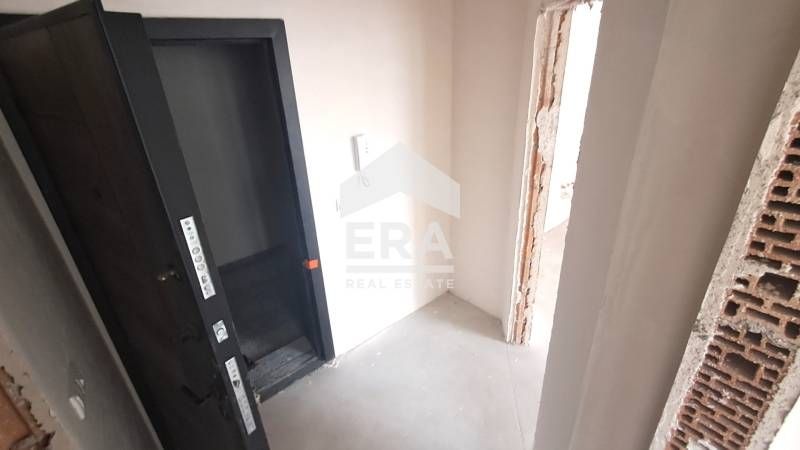 Двустаен ексклузивен апартамент за продажба, в новопостроена сграда на