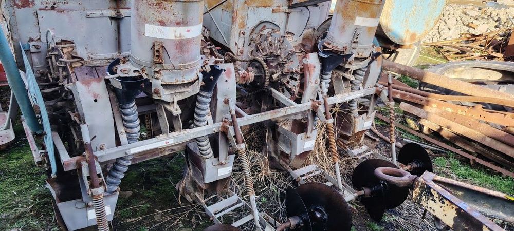 Сажалка сотилади