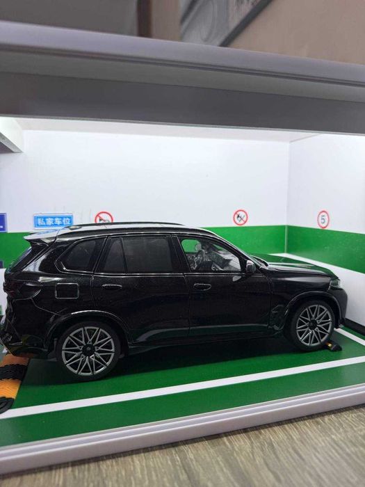 Колекционерски модел BMW X5m G05 FL 1:18