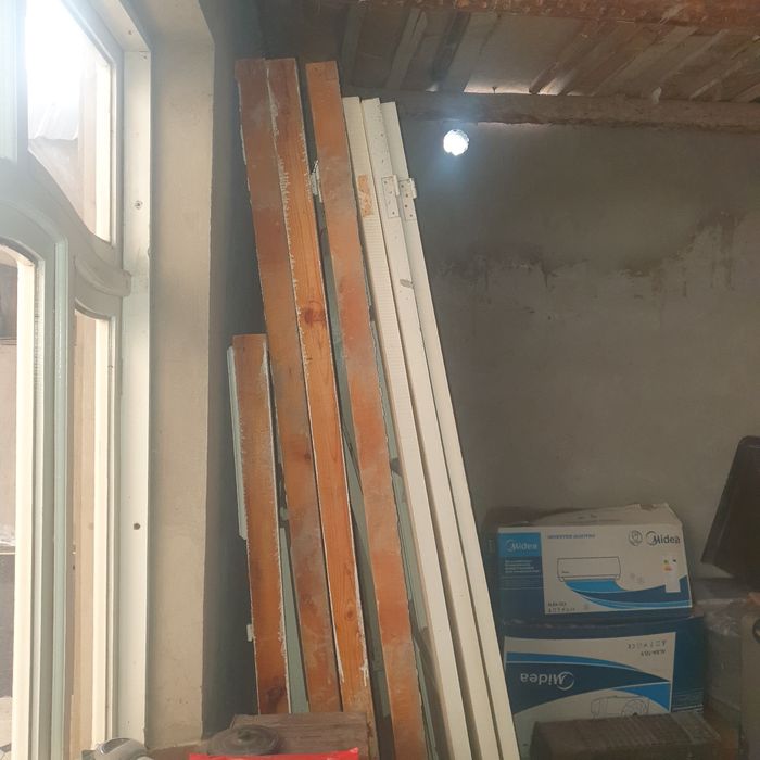 Romlar va truba sotiladi