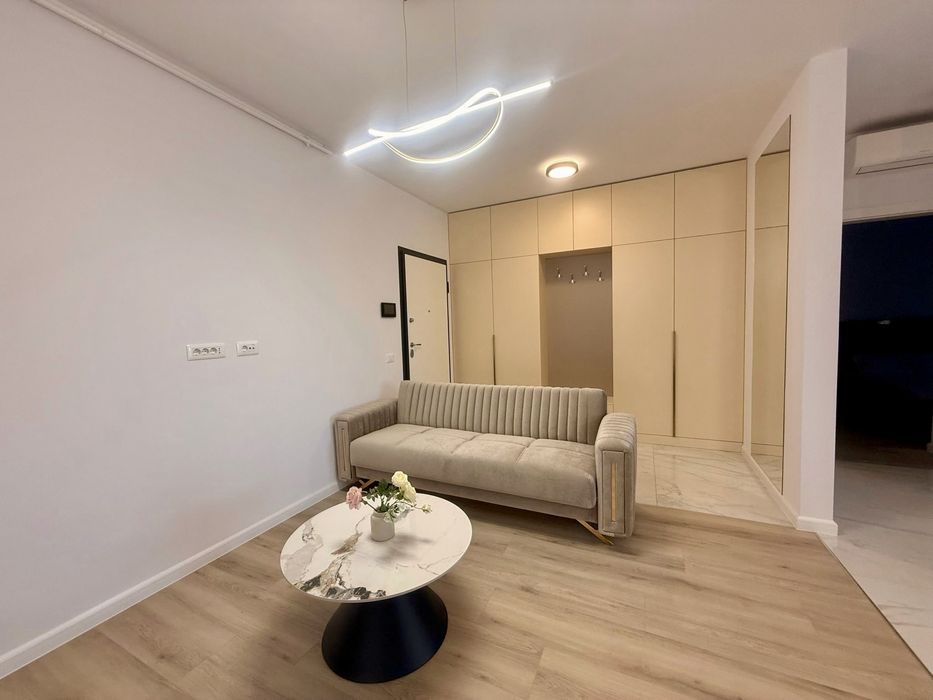 Proprietar vand **Apartament 2 camere Lux**