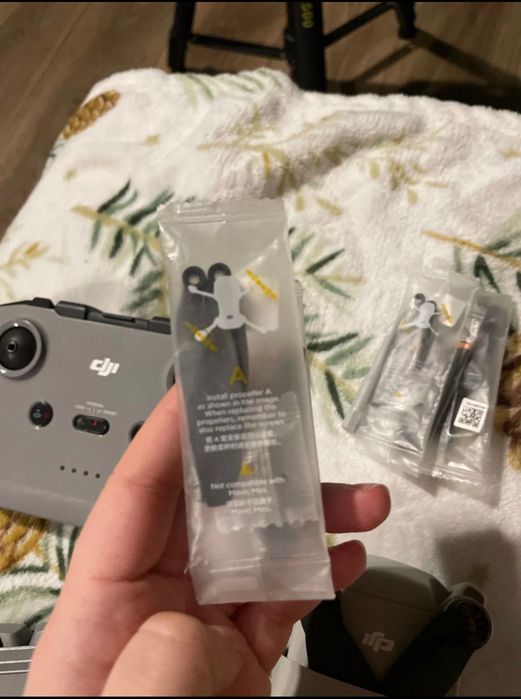 DJI Mini2 Fly More Combo Drona