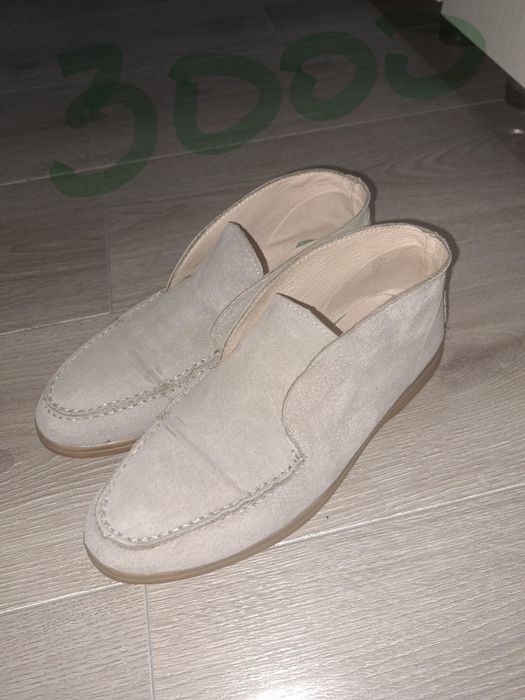 Продам женскую обувь