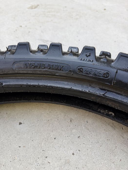 Мото гуми Michelin Tracker