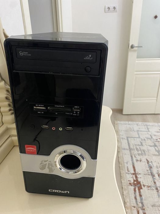 Продам комп блок манитор кравиатура мышь