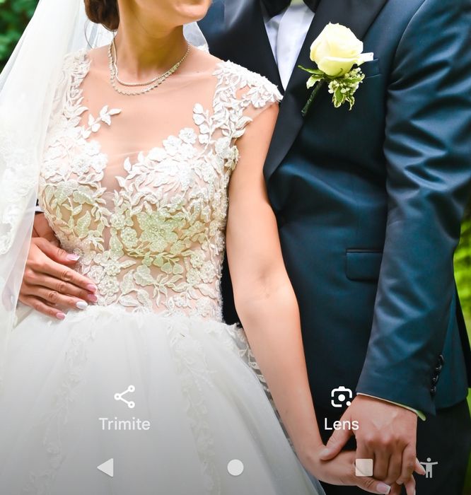 Vand rochie de mireasa tip printesa