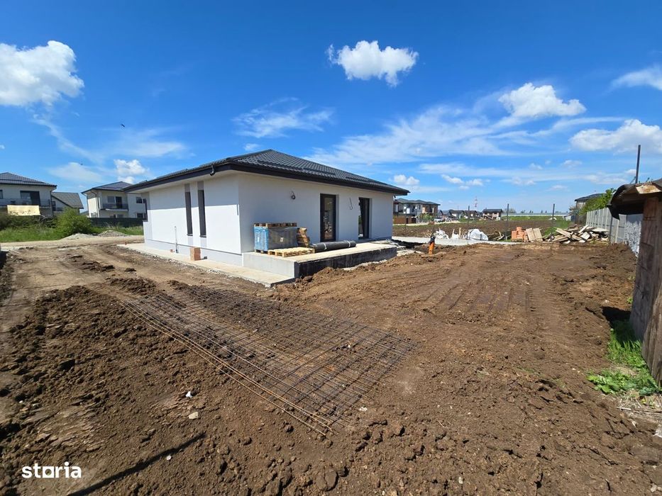 Casă parter – 4 camere | teren 463 mp | cartier nou | 800 m de blv.