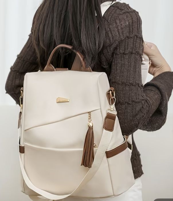 Дамска       раница