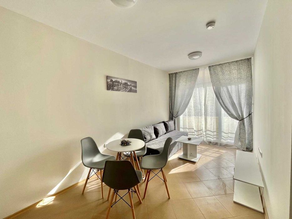 Продава се Двустаен апартамент в к.к. Слънчев бряг - 52 кв.м за 1212 €/кв.м - Снимка #3