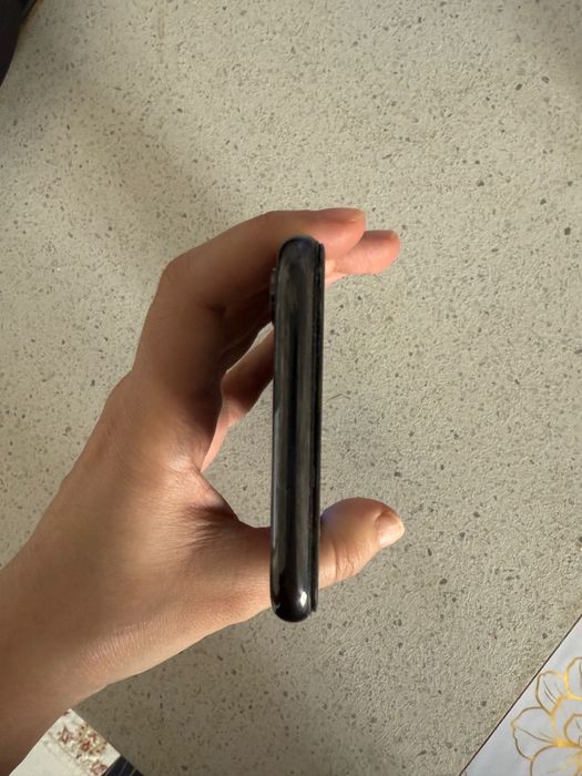 iPhone X 64GB продам