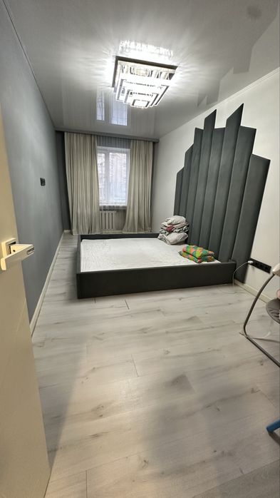 Двуспальная кровать