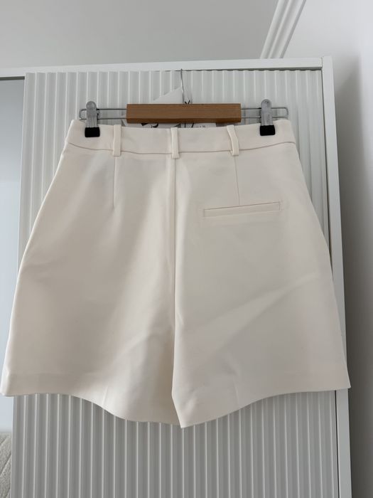 Zara Pantaloni scurti eleganti S