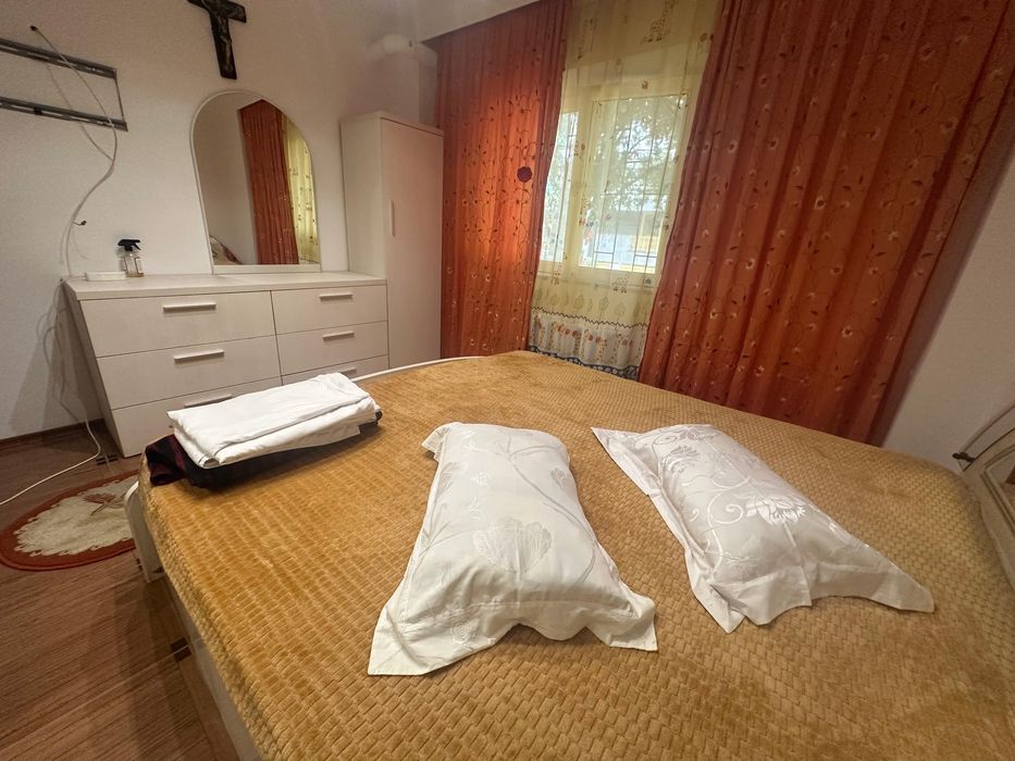 Apartament cu o camera de inchiriat
