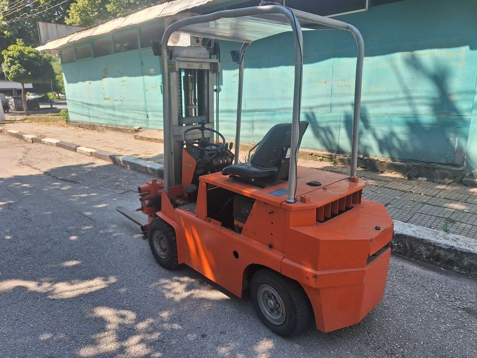 мотокар CLARK...