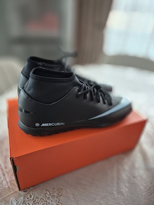 Оригинални маратонки Nike
