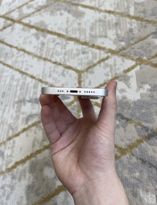 Продам Iphone 13 128GB