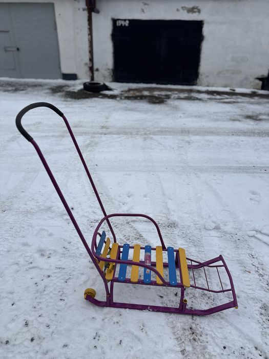 Продам санки в отличном состоянии