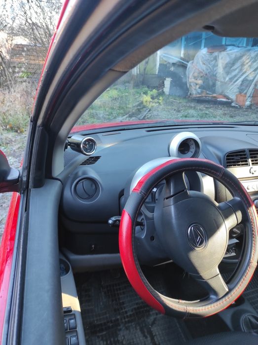 Daihatsu Sirion 1.0i