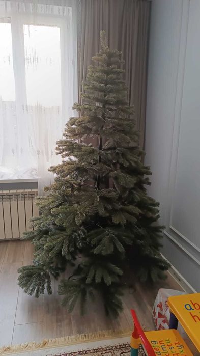 Продам новогоднюю ёлку