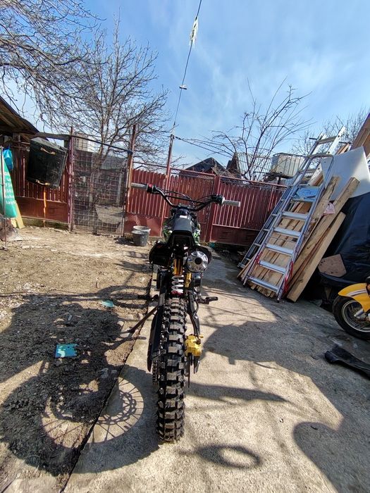 Vând cross 125 kxd