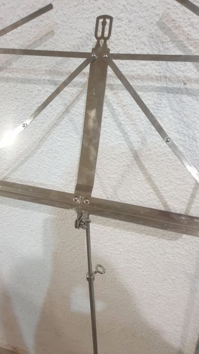 Двустранна хармоника Weltmeister и .Проф. немска стойка за ноти