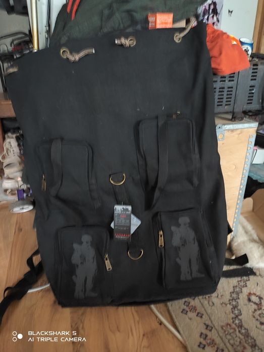 Большой чёрный рюкзак