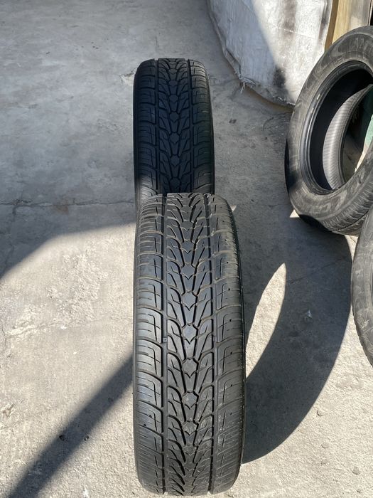 Продам резину (пара)  215/65 R16