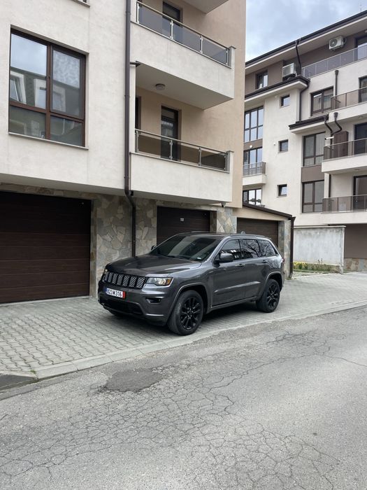 Jeep Grand Cherokee Altitude 4x4
