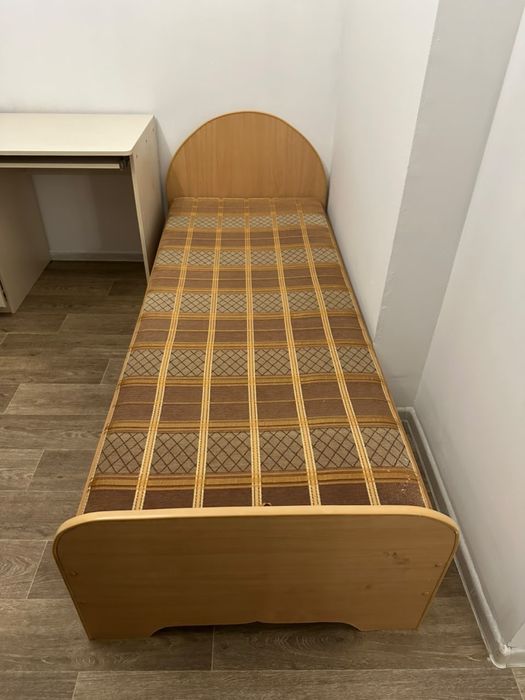 продается кровать