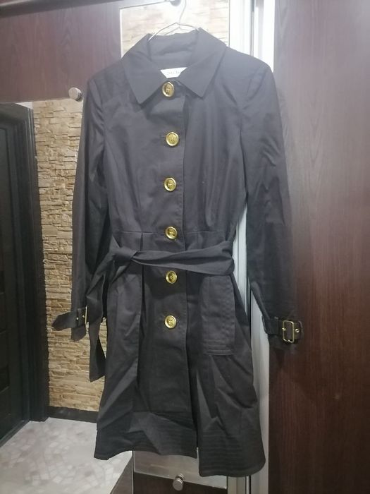 Зимние вещи дублёнки куртки плащи