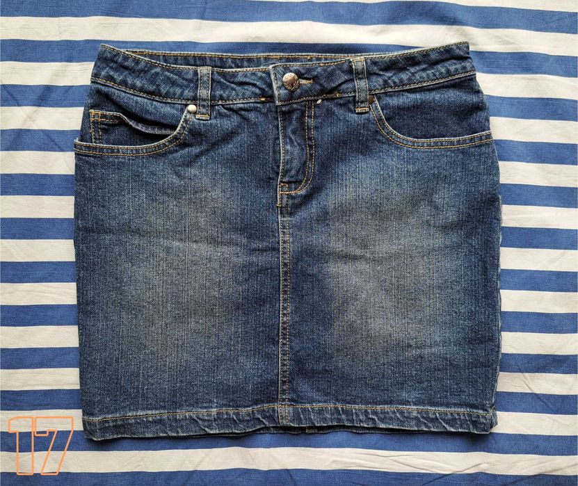 Къси дънки и панталони от разнообразни брандове и в различни размери