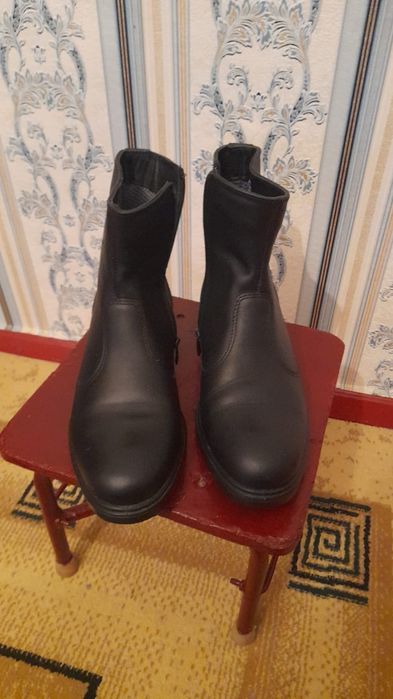 Новый кожанный сапожки