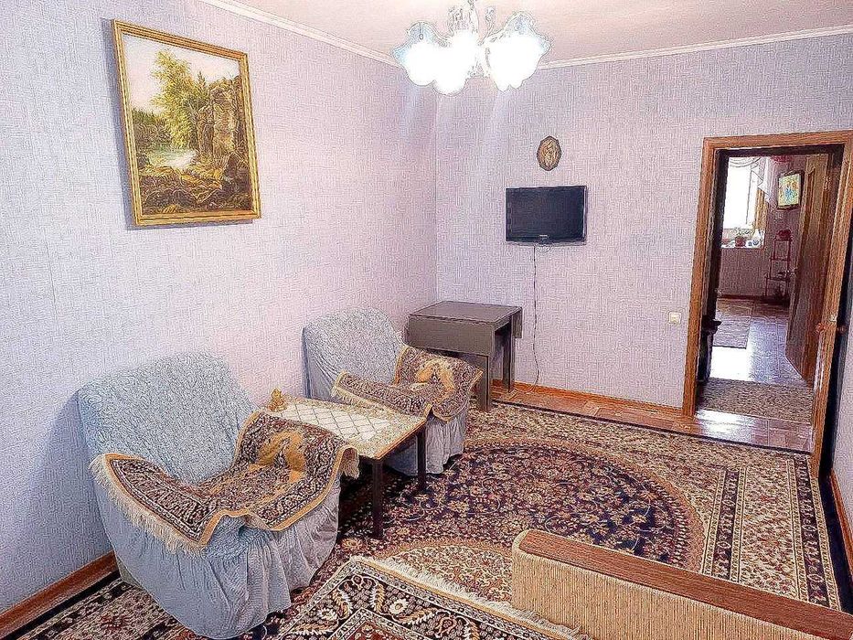 Сдаю 2 к. квартиру. 2000 тг/час.