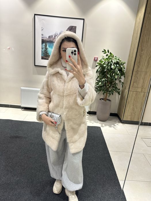 Продам норковую шубу