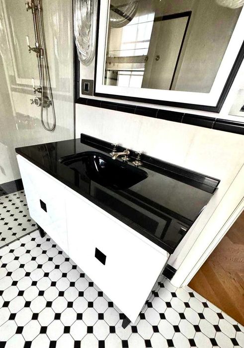 Lavoar granit, baterie, masca si oglinda marca Devon & Devon