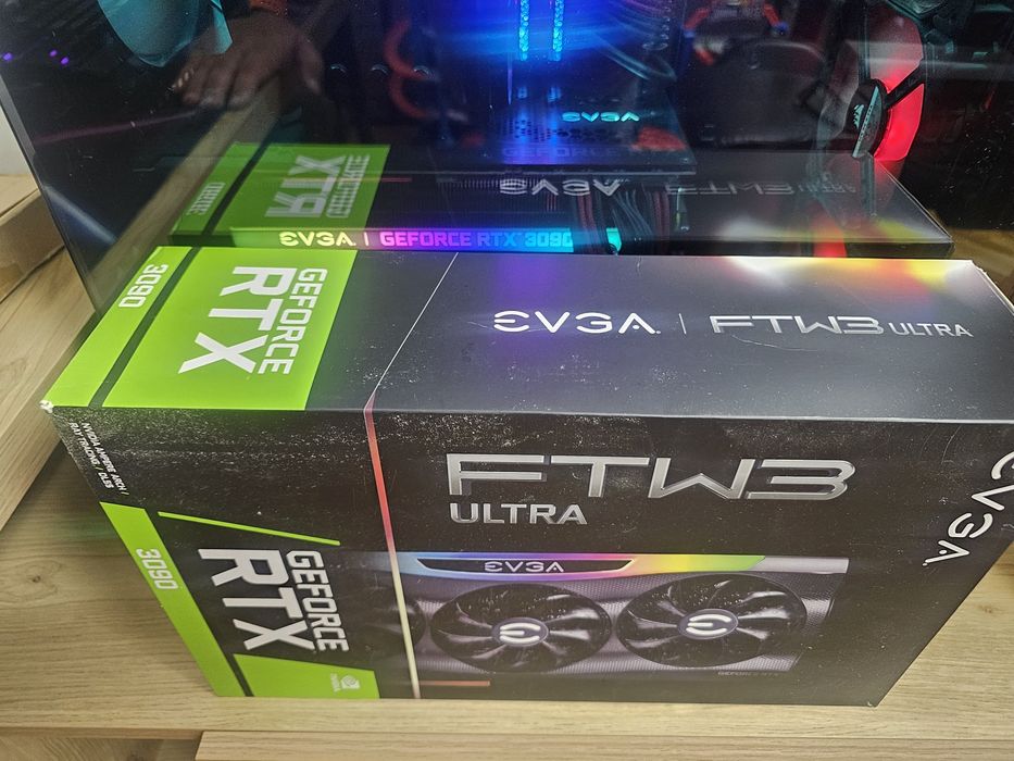 Видео Карта EVGA RTX 3090 FTW3 Ultra