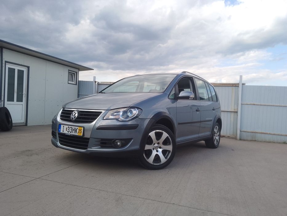 WV*TOURAN/CROSS/2000Diezel*Euro 4.Privat Germania!