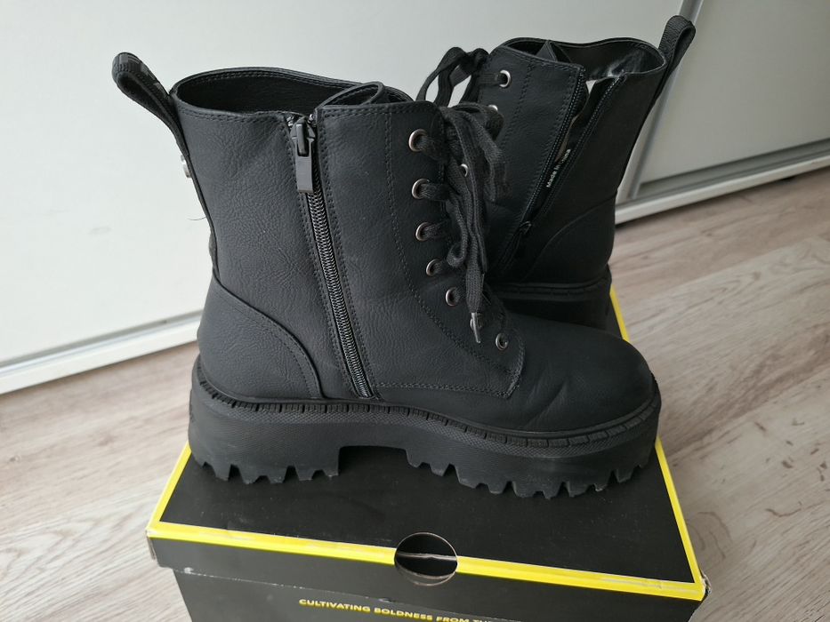 Bocanci Buffalo mar 40 ca noi