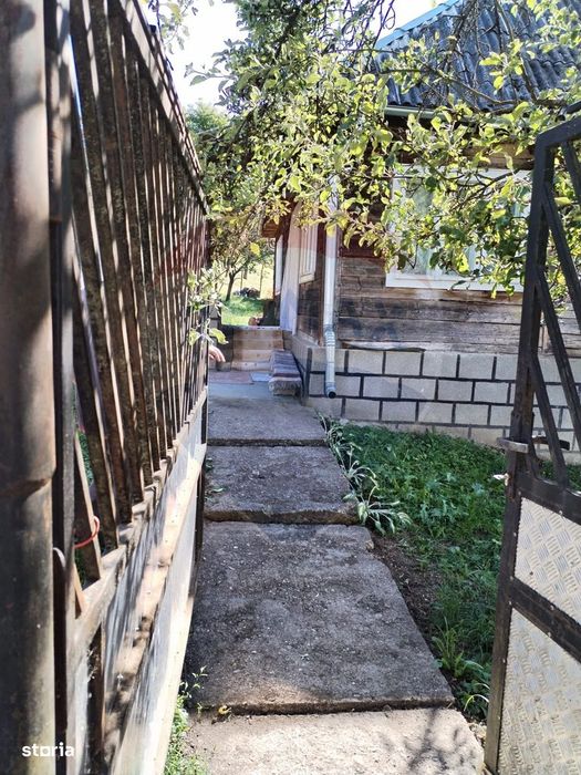 Casa traditionala si teren in s.f de 712 mp, Com. Șieu, langa biserica