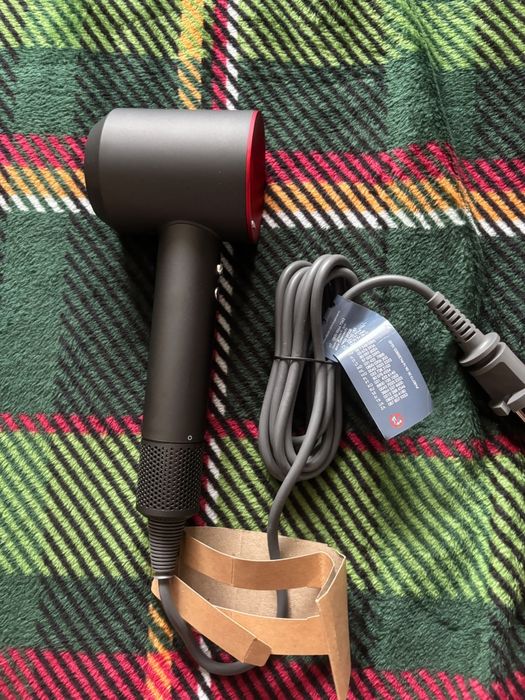 Uscător de păr Dyson Supersonic HD07