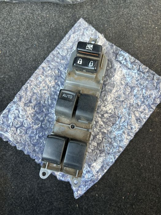 Блок управление стеклоподьемниками камри 40