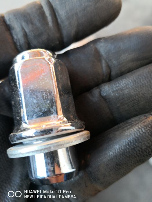 Гайки с водеща втулка за тойота за алуминиеви джанти