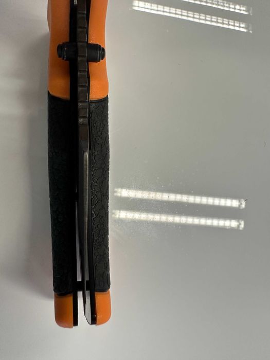 Продавам нож - Gerber Assassin's Creed