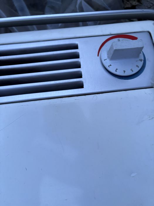 Vând aeroterma calorifer electric caldura radiator convector / aparat electric Stiebel Eltron, fabricat în Germania, stare bună, exact ca în poze.