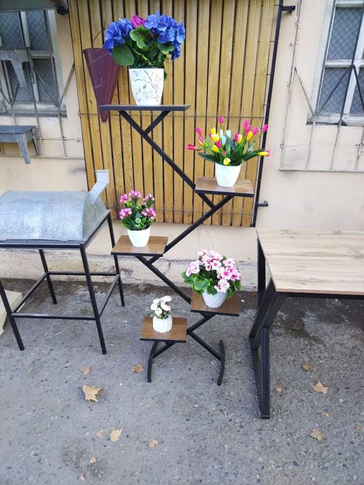 Гул учун полкалар ишлап чикарувчидан