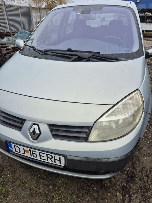 Vand renault scenic stare buna de functionare an 2005