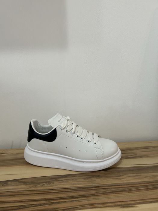 Adidasi Alexander McQueen