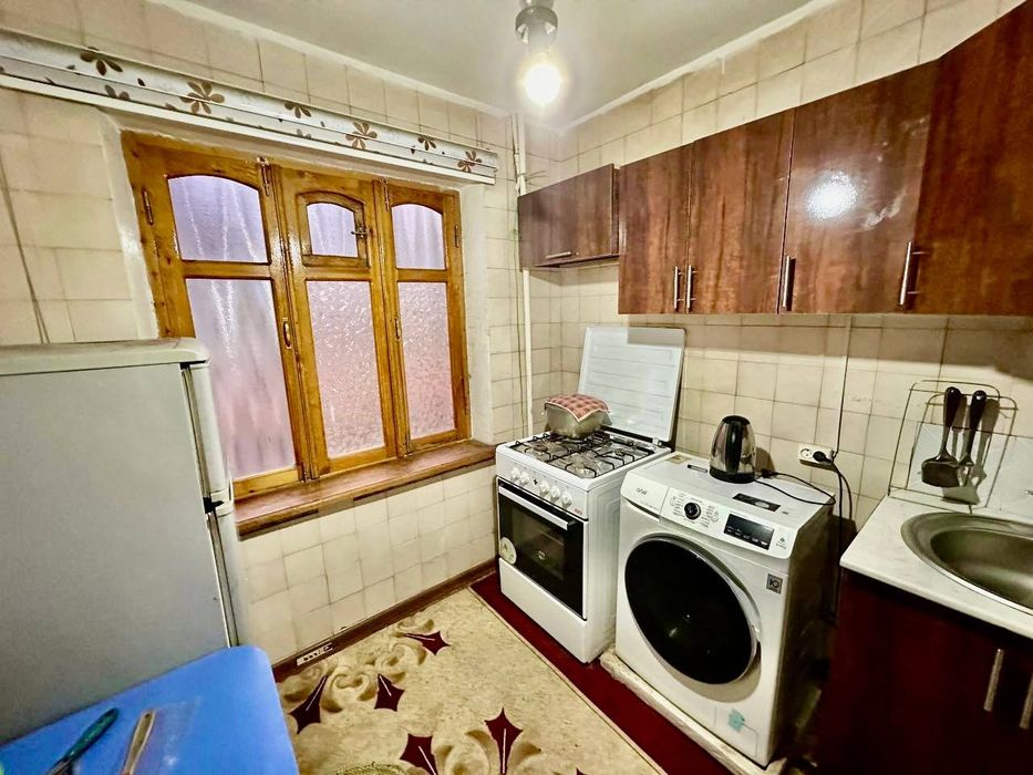 Oybek metro yaqnida arenda Bezmakler