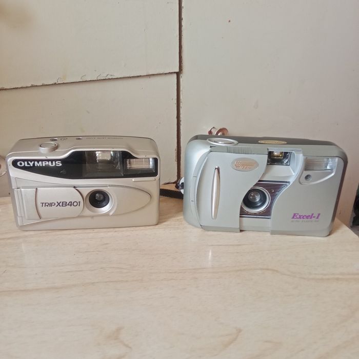 Продам два фотоаппарата.по500т