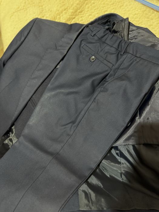 Продам костюм тройку